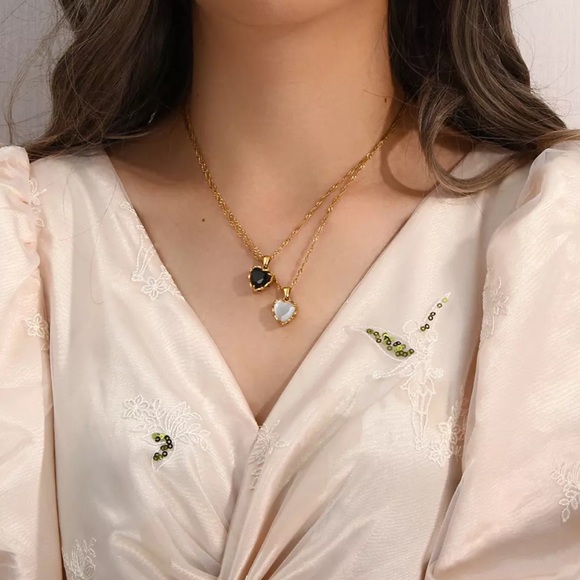 New 18K Gold Choker Pendant Necklace, nice Necklace, cute Necklace - Picture 3 of 8